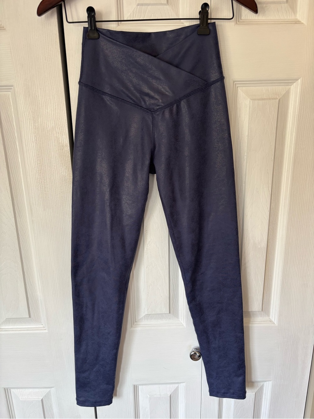 Aerie The Hugger Crossover High Waisted Crackle Faux Leather Leggings Size Small